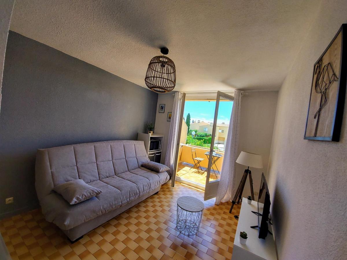 Coquet Studio Avec Belle Terrasse Apartamento La Londe-les-Maures Exterior foto