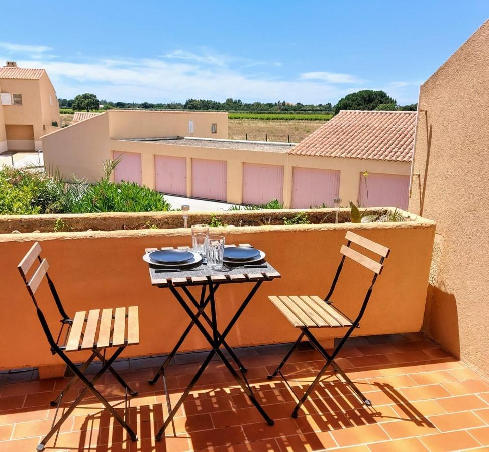 Coquet Studio Avec Belle Terrasse Apartamento La Londe-les-Maures Exterior foto